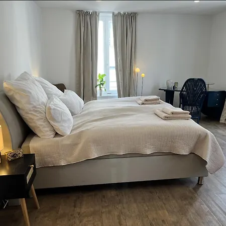 Rosis Gemuetliche Citywohnung Im Herzen Schorndorfs - 110qm Fuer 2-4 Personen Apartment Schorndorf (Baden-Wurttemberg)