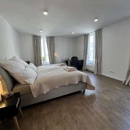 Apartment Rosis Gemuetliche Citywohnung Im Herzen Schorndorfs - 110qm Fuer 2-4 Personen *