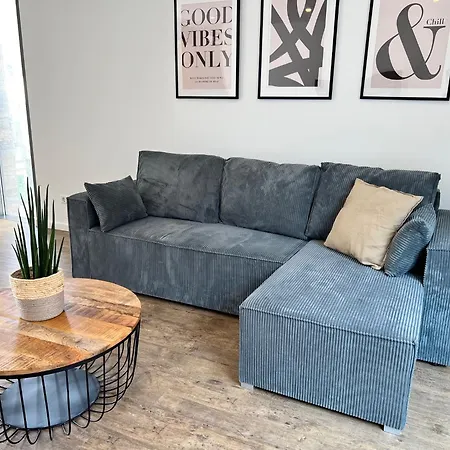 Rosis Geraeumige Citywohnung Im Herzen Schorndorfs - Ideal Fuer Gruppen Und Familen