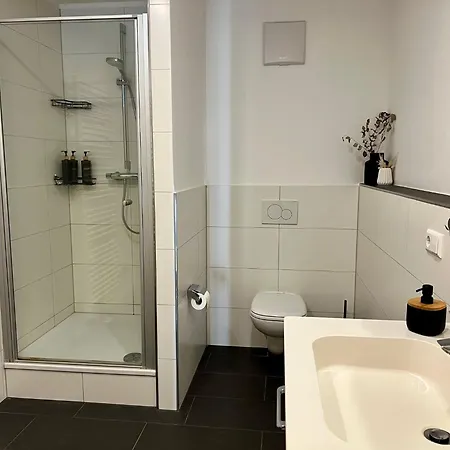 Rosis Geraeumige Citywohnung Im Herzen Schorndorfs - Ideal Fuer Gruppen Und Familen Apartmán Schorndorf (Baden-Wurttemberg)