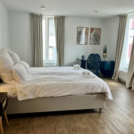 Rosis Geraeumige Citywohnung Im Herzen Schorndorfs - Ideal Fuer Gruppen Und Familen Апартаменты *