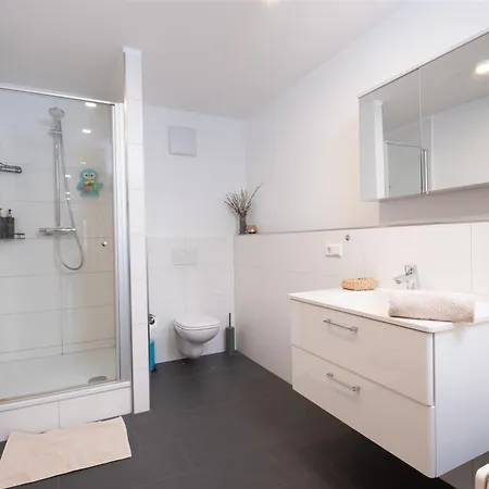 Rosis Geraeumige Citywohnung Im Herzen Schorndorfs - Ideal Fuer Gruppen Und Familen * Schorndorf (Baden-Wurttemberg)