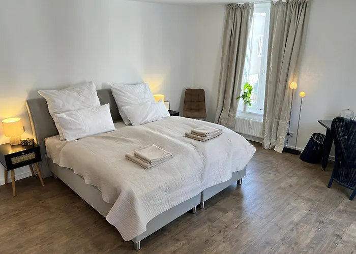 Rosis Geräumige Citywohnung Im Herzen Schorndorfs - Ideal Für Gruppen Und Familen *