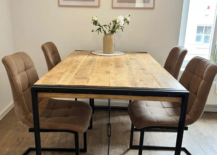 Rosis Geräumige Citywohnung Im Herzen Schorndorfs - Ideal Für Gruppen Und Familen