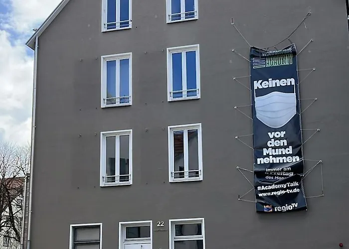 Rosis Geräumige Citywohnung Im Herzen Schorndorfs - Ideal Für Gruppen Und Familen