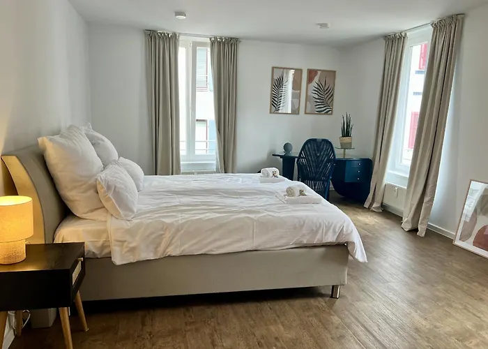 Rosis Geräumige Citywohnung Im Herzen Schorndorfs - Ideal Für Gruppen Und Familen Apartamento *